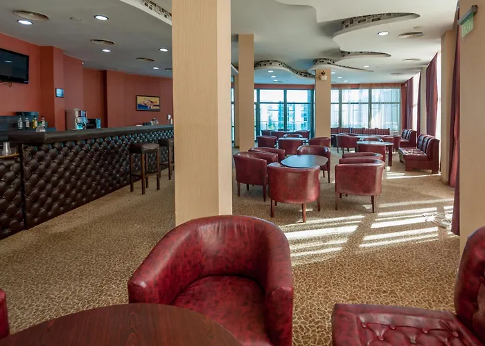 Отель Del Sol 4*