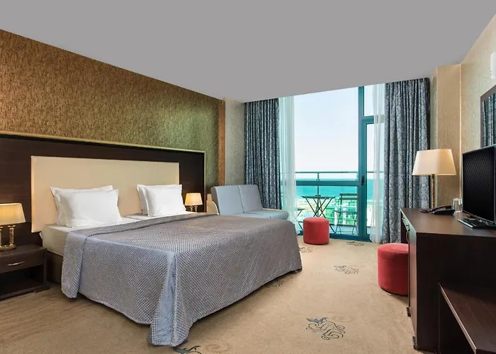 Отель Del Sol Приморско