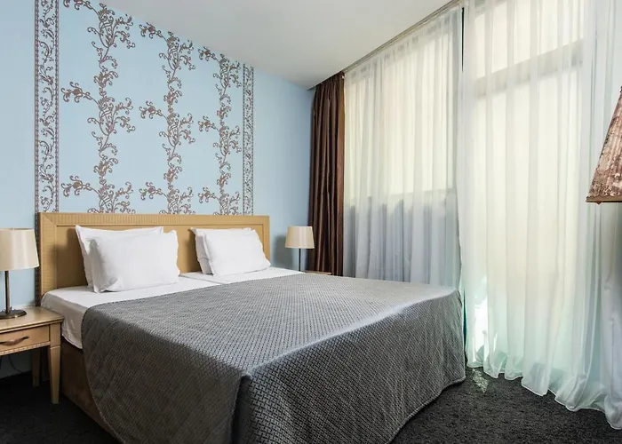 Del Sol Отель 4*